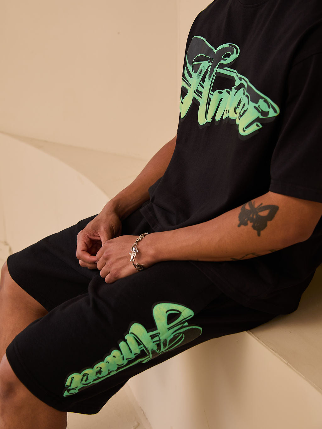 Gráfico Verdent Corto Negro