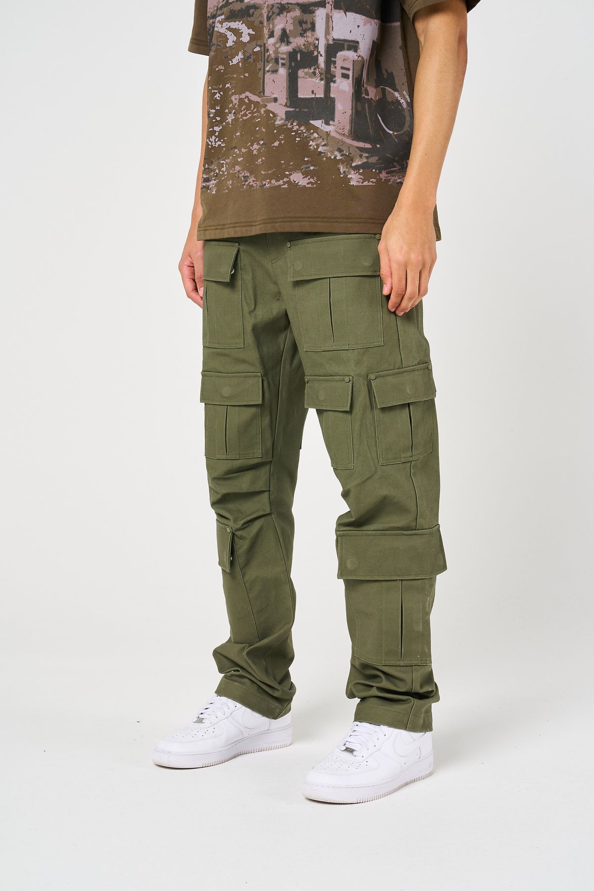 Pantalones pesados con bolsillos Terron en verde oliva