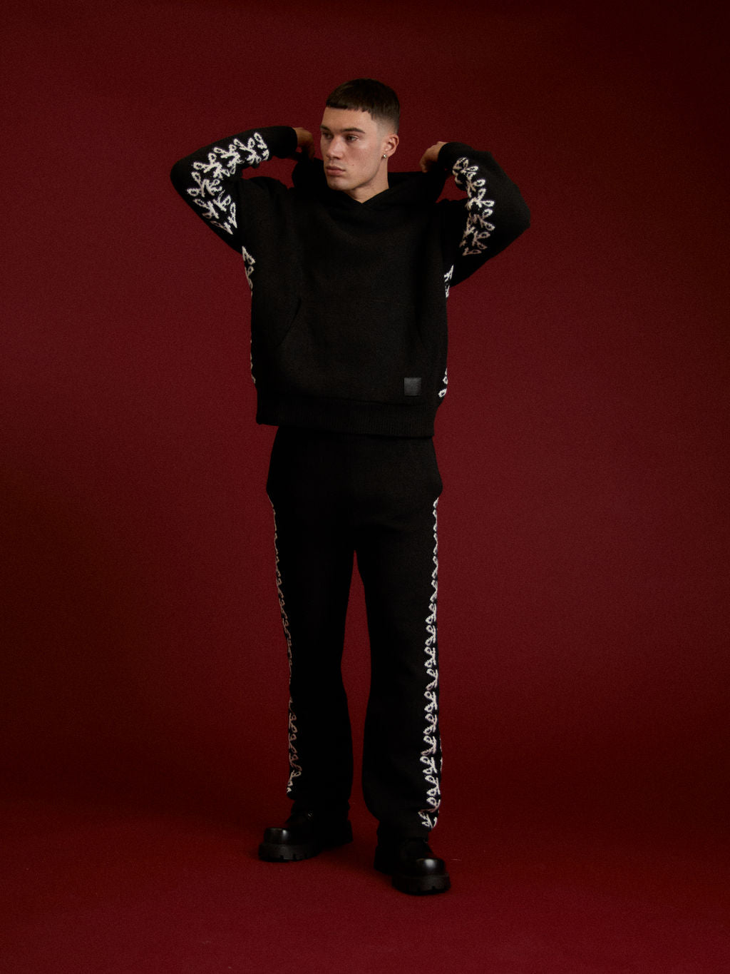 Sudadera negra de punto merino