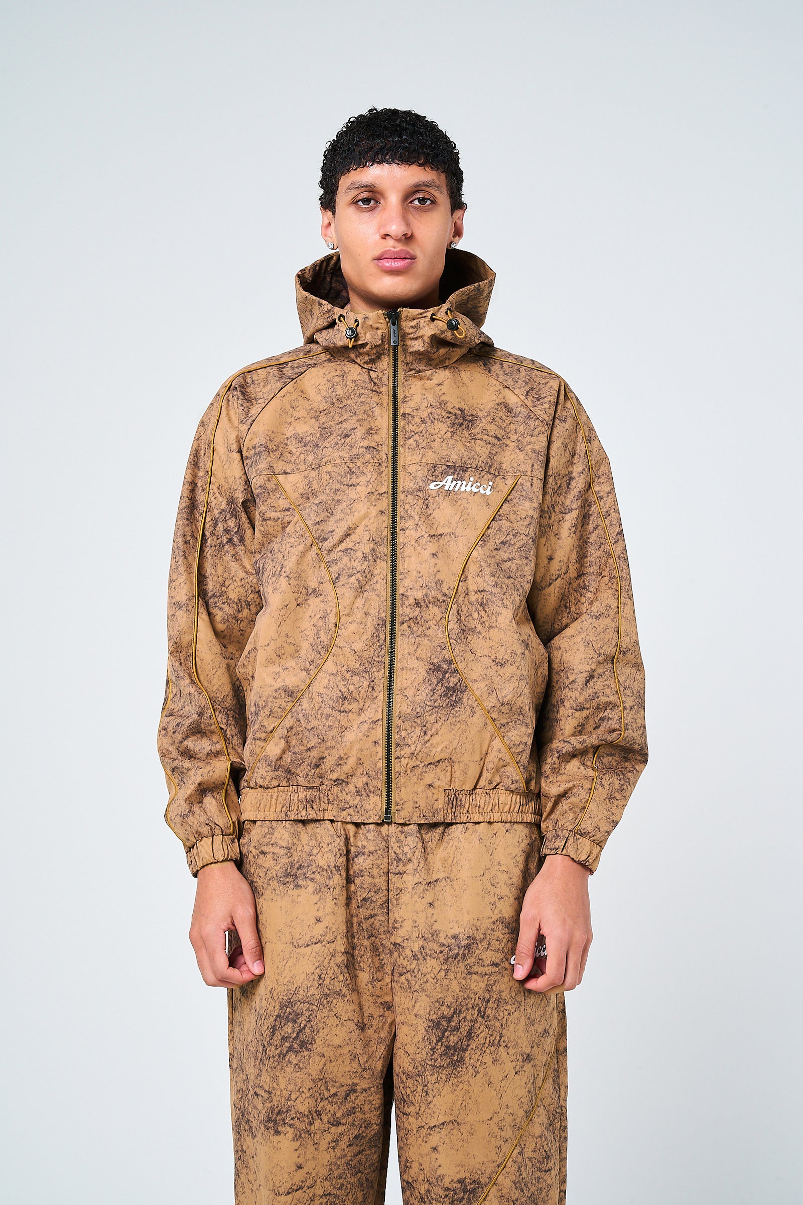 Spark Windbreaker Sand