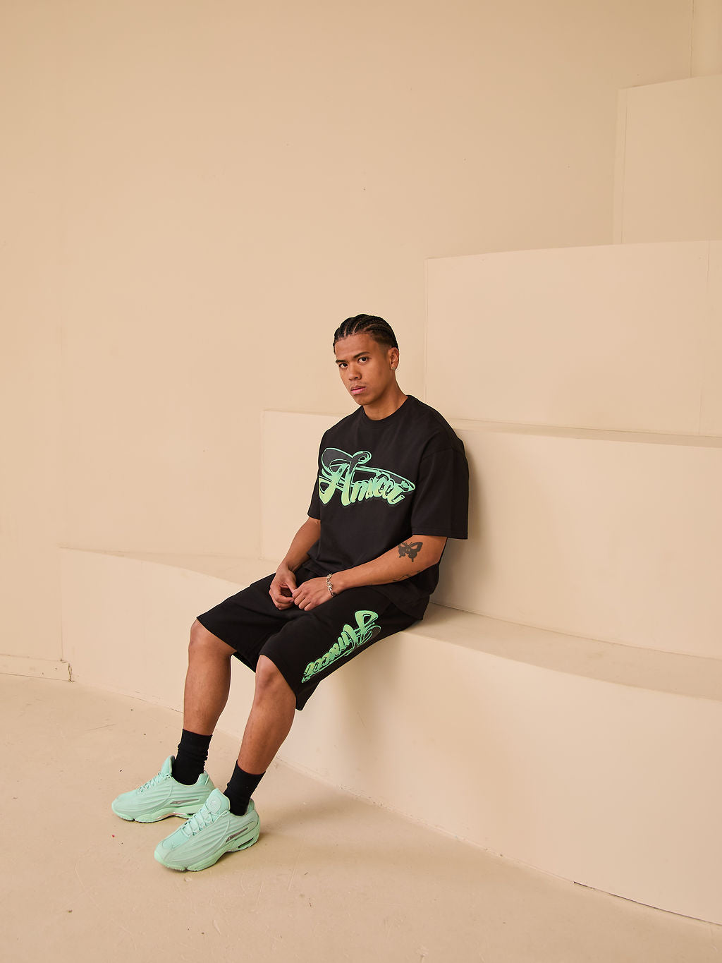 Verdent Graphic Short Black