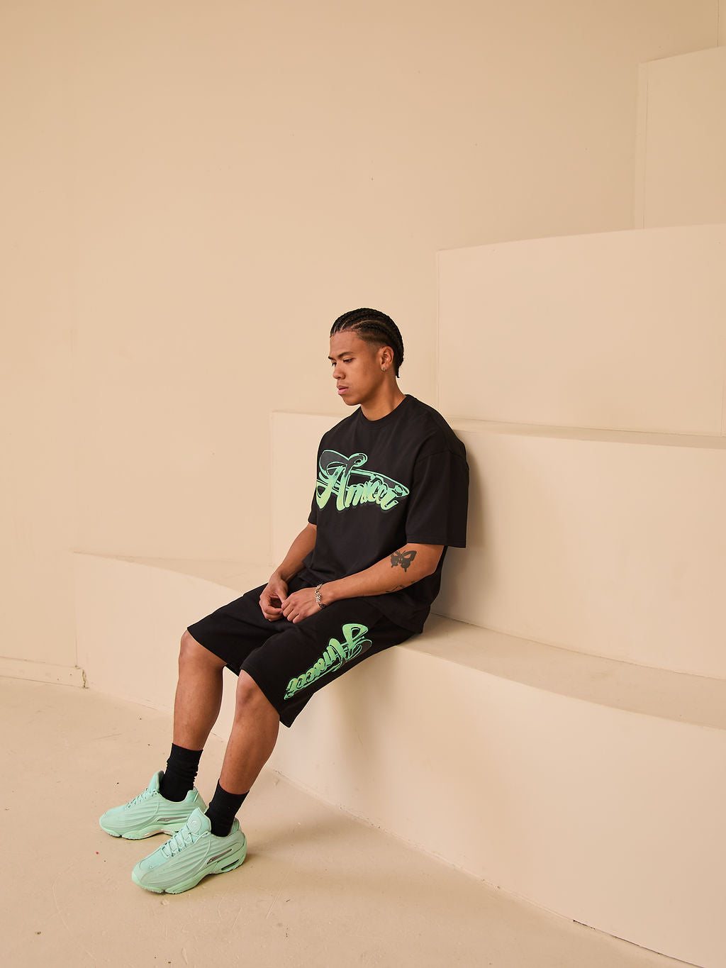 Camiseta gráfica Verdent negra