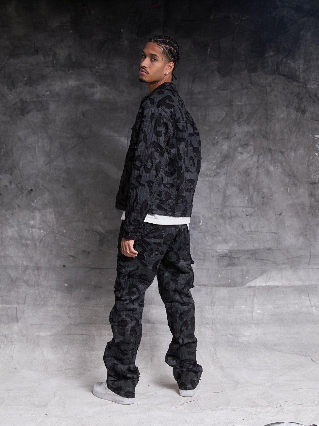 Jeans de mezclilla negra Geragio