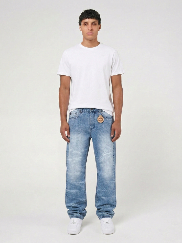 Jeans de mezclilla de campana azul claro Sienna