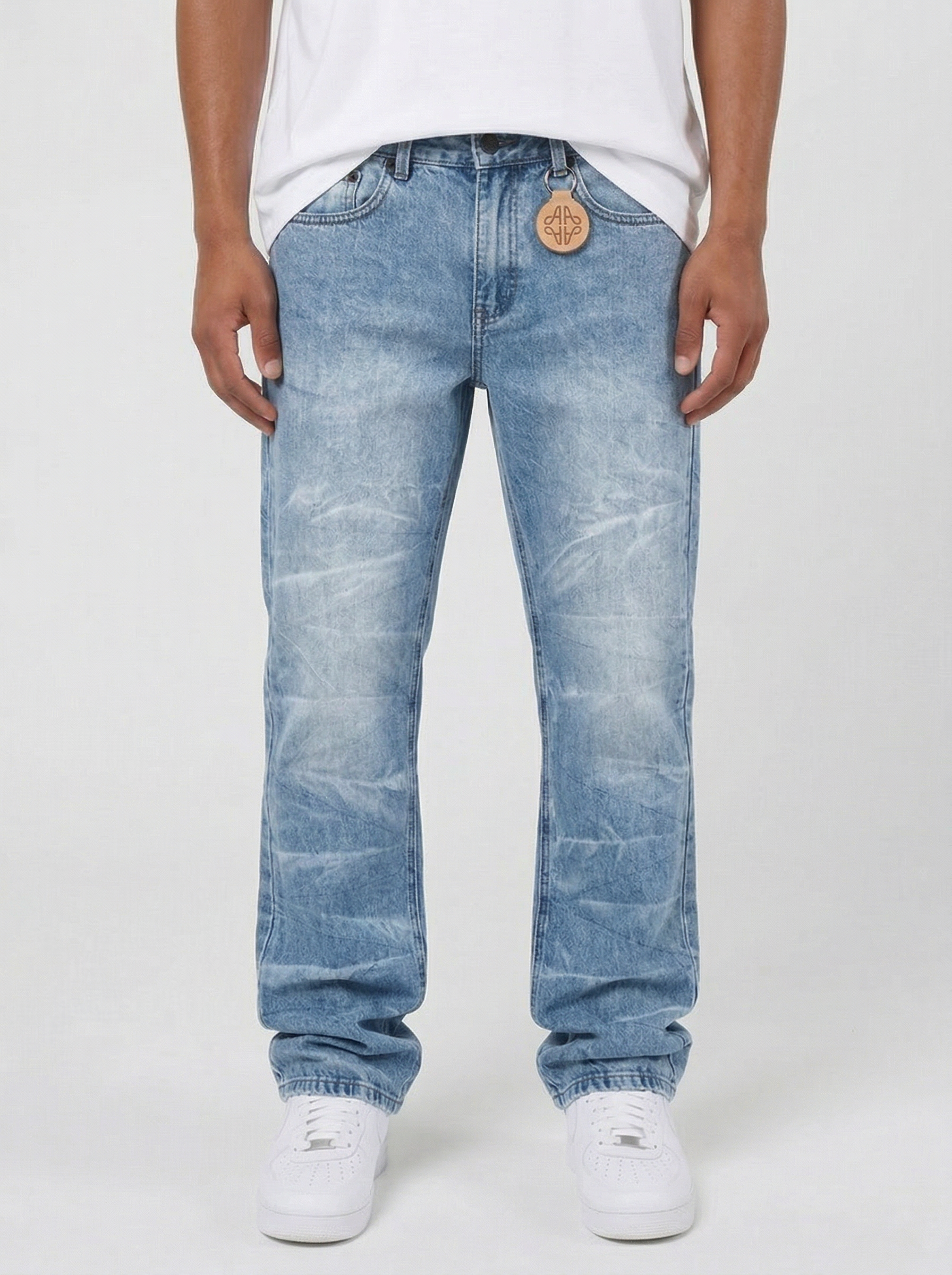 Jeans de mezclilla de campana azul claro Sienna