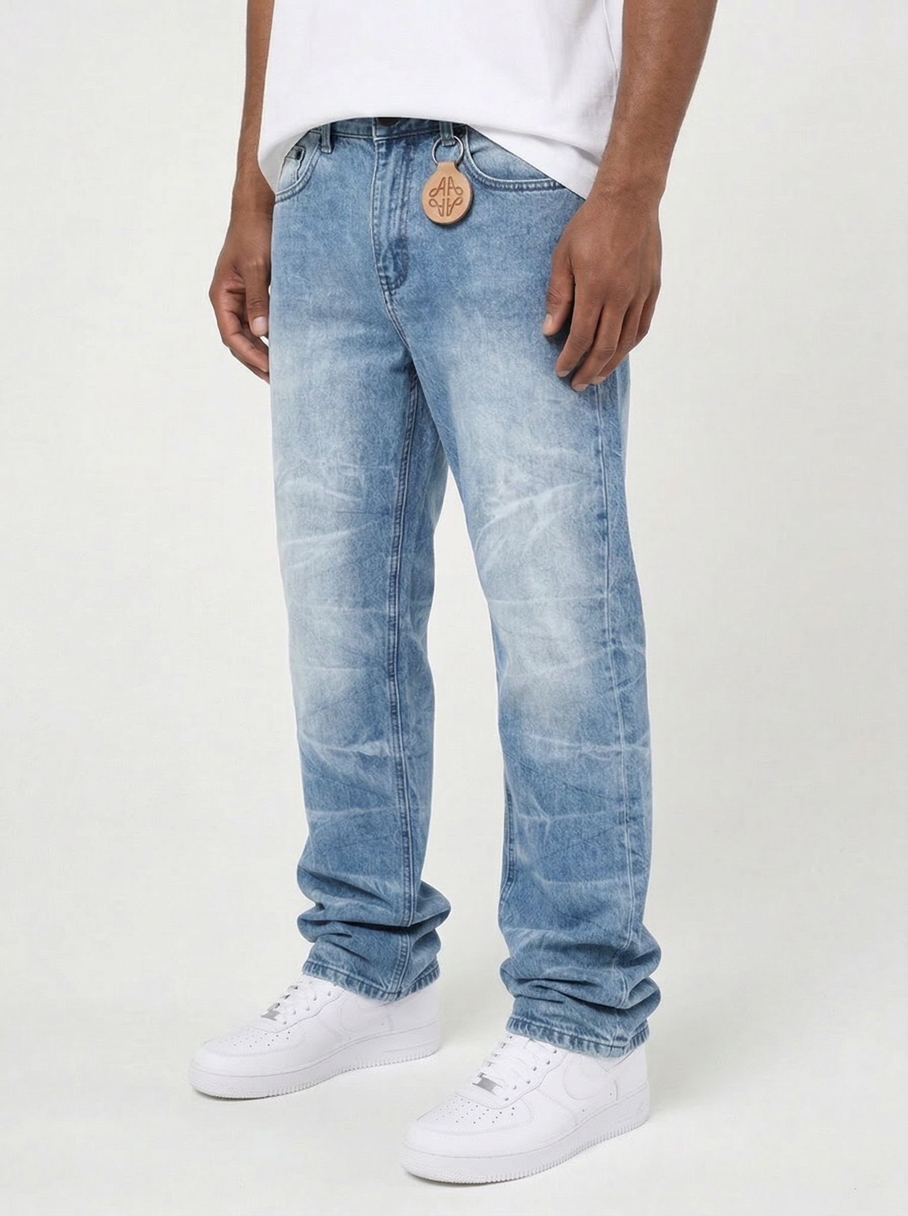 Jeans de mezclilla de campana azul claro Sienna